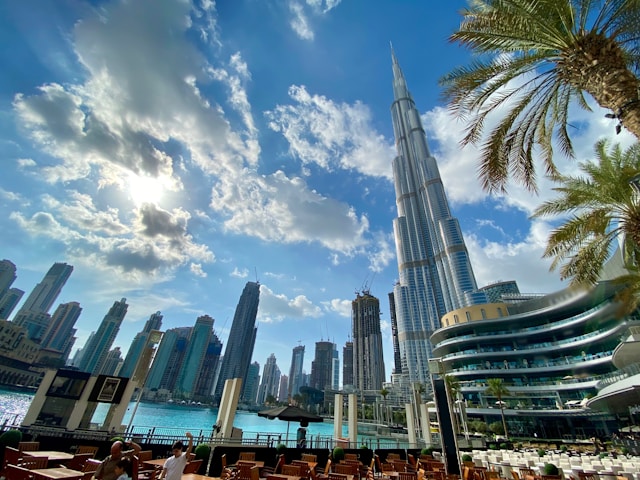 Uncovering The Wonder : Discovering The Burj Khalifa